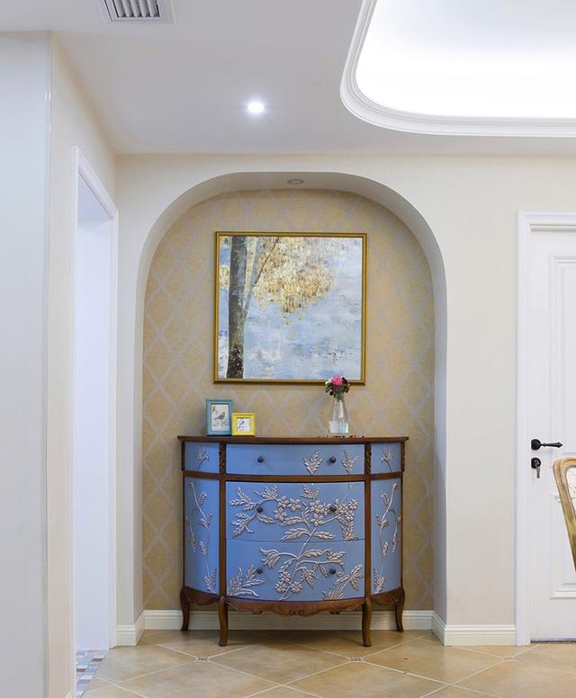 200平美式風(fēng)格裝修，特別喜歡家里的后花園，可以享受花開的好時光。