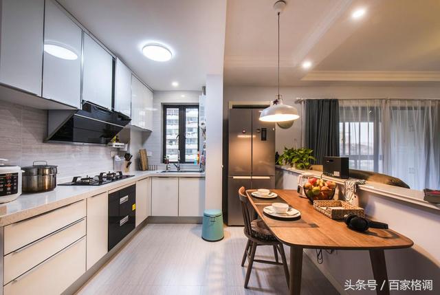 90后用92平裝修成現(xiàn)代簡(jiǎn)約風(fēng)格，花費(fèi)了10萬(wàn)，閨蜜看了都舍不得走。