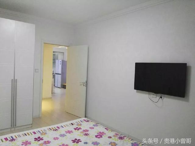 曬曬剛完工的105平方米的新房，現(xiàn)代簡約的風(fēng)格，效果真漂亮，電視墻最為亮眼