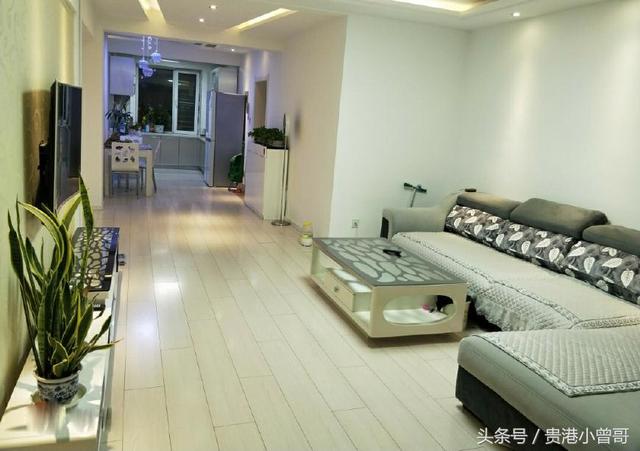 曬曬剛完工的105平方米的新房，現(xiàn)代簡約的風(fēng)格，效果真漂亮，電視墻最為亮眼