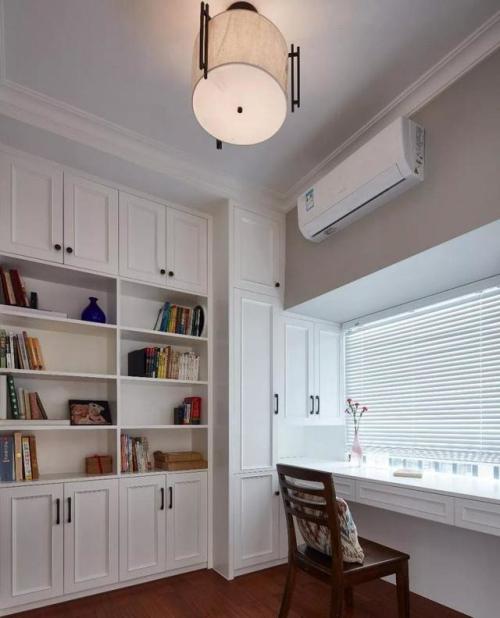 老公堅持用30萬裝修房子，設(shè)計風(fēng)格是簡約和地中海的混搭，效果特別好，飄窗最為亮點