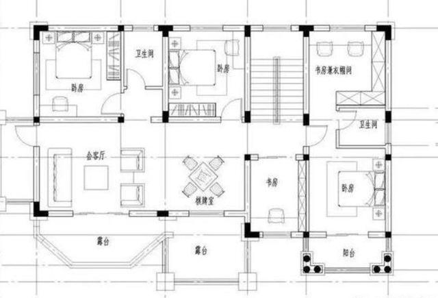一款帶地下室的農(nóng)村二層自建別墅設(shè)計(jì)圖，外觀豪華，設(shè)計(jì)精美，50萬(wàn)建成毛坯，看了的都說(shuō)值