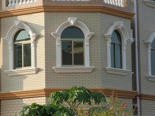 農(nóng)村自建房萬萬不要貼外墻瓷磚了，聰明人新建的別墅都是直接貼水泥來裝飾，用50年沒問題