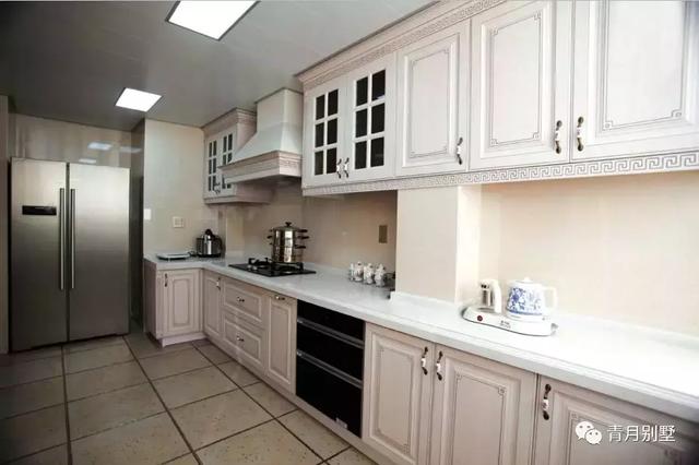 12米×11.8米二層農(nóng)村自建房設(shè)計圖，造型雖不顯眼，卻經(jīng)濟(jì)實(shí)用，享受簡單寧靜的生活