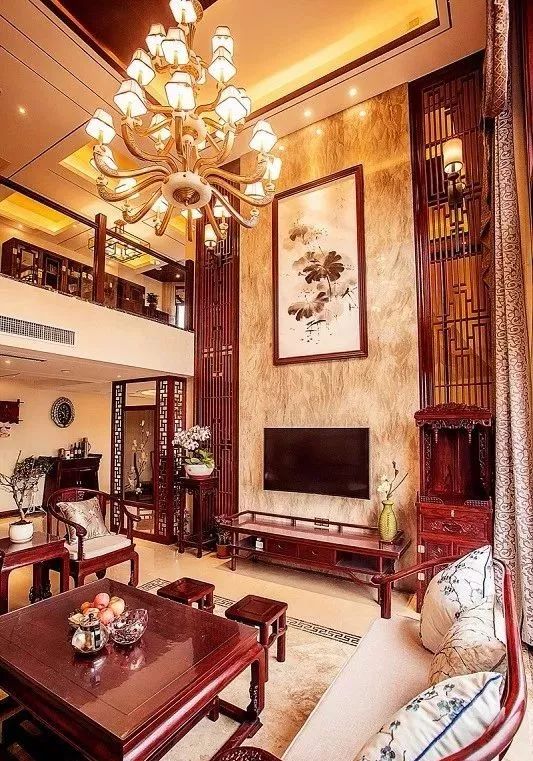 別墅要大氣,客廳中空必不可少！