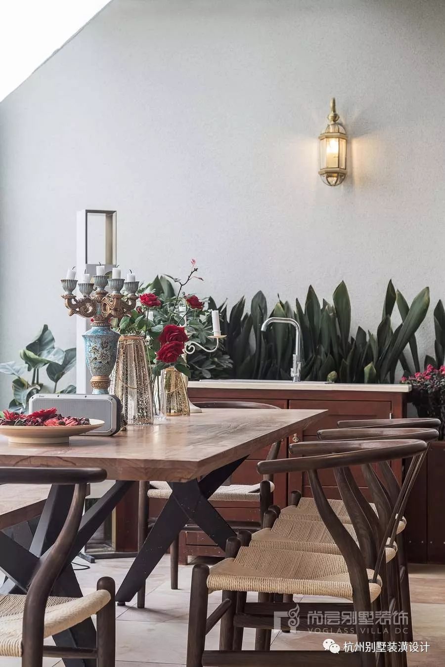 尚層作品丨380㎡當代藝術風格別墅實景