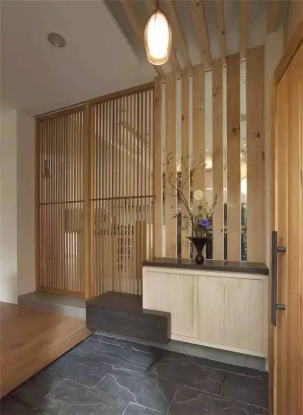 給別墅做個(gè)柵欄吧，美得鄰居爭(zhēng)相模仿！