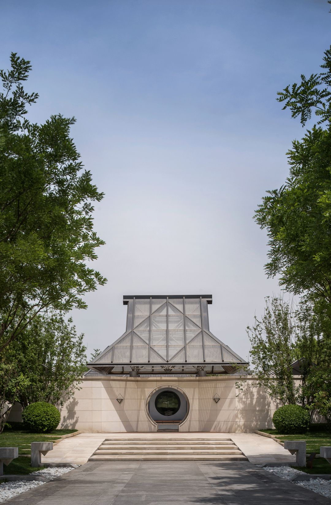 高級灰別墅設(shè)計，自然流露的優(yōu)雅范兒！