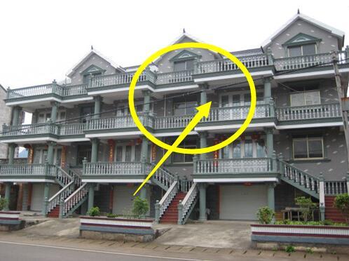 農(nóng)村自建房萬萬不要貼外墻瓷磚了，聰明人都貼這種，用50年沒問題