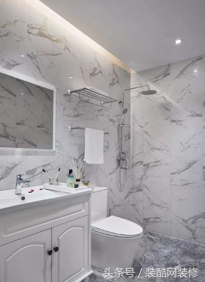 109平清新孔雀綠簡(jiǎn)美風(fēng)，客廳清新孔雀綠優(yōu)雅有格調(diào)，裝修20萬，你心動(dòng)嗎？