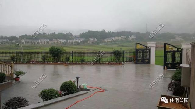 今日實(shí)例別墅設(shè)計(jì)圖，回農(nóng)村建別墅，也算是衣錦還鄉(xiāng)了，還可以盡盡孝道