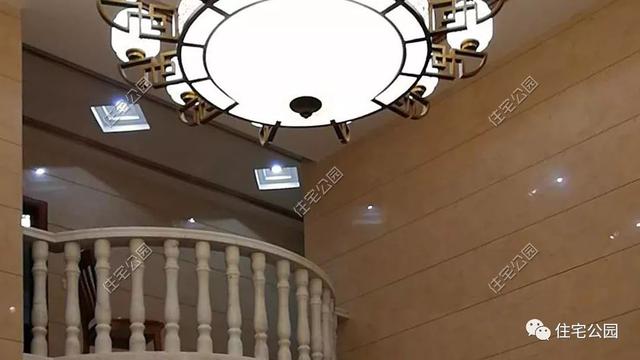 今日實(shí)例別墅設(shè)計(jì)圖，回農(nóng)村建別墅，也算是衣錦還鄉(xiāng)了，還可以盡盡孝道