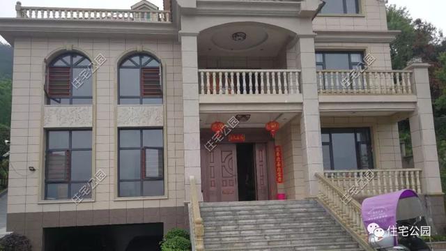 今日實(shí)例別墅設(shè)計(jì)圖，回農(nóng)村建別墅，也算是衣錦還鄉(xiāng)了，還可以盡盡孝道