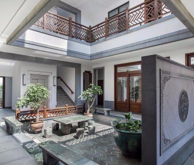 這套別墅設(shè)計圖適合家中人口多的家庭建，保證讓你不再擔心因家里人口多而帶來的問題