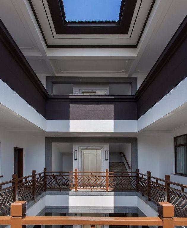 這套別墅設(shè)計圖適合家中人口多的家庭建，保證讓你不再擔心因家里人口多而帶來的問題