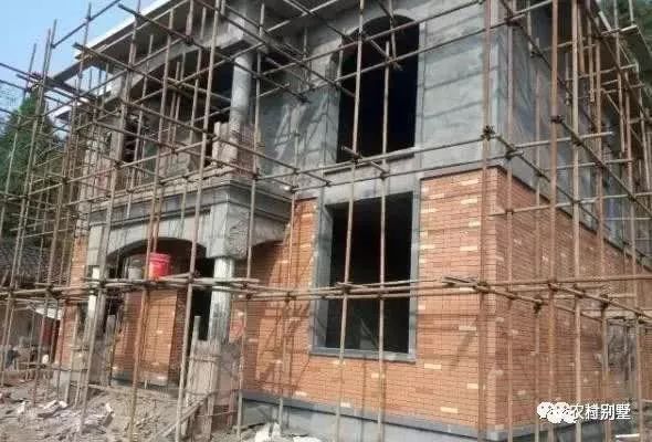 簡(jiǎn)單二層小樓房實(shí)拍圖，附施工過程，30萬全建好