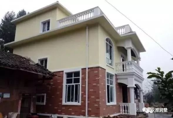 簡(jiǎn)單二層小樓房實(shí)拍圖，附施工過程，30萬全建好