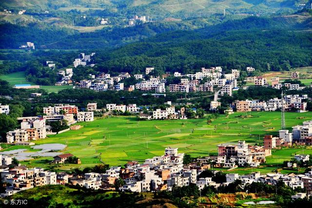 三層農(nóng)村別墅設(shè)計(jì)圖，占地才10.8米*11.7米，老人和年輕人都喜歡。