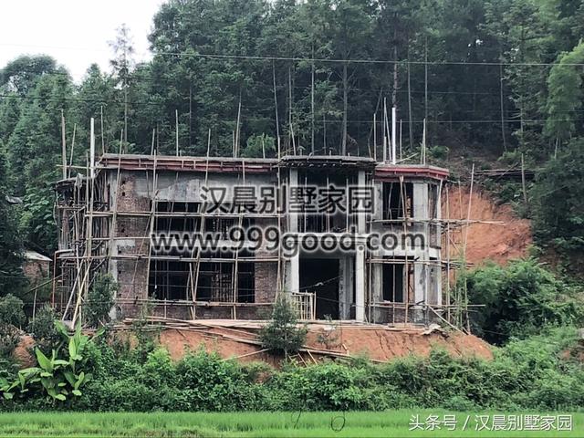 三層別墅設計圖，15X14米，選用磚混結構，施工簡單，造價經濟