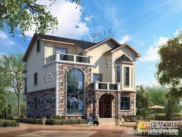 簡(jiǎn)約三層農(nóng)村自建房，造價(jià)適中，宅基地不大的建起來很合適。