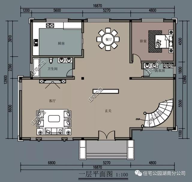 經(jīng)典雅致的歐式三層別墅設(shè)計圖，占地221.1㎡，帶挑空客廳+大露臺。