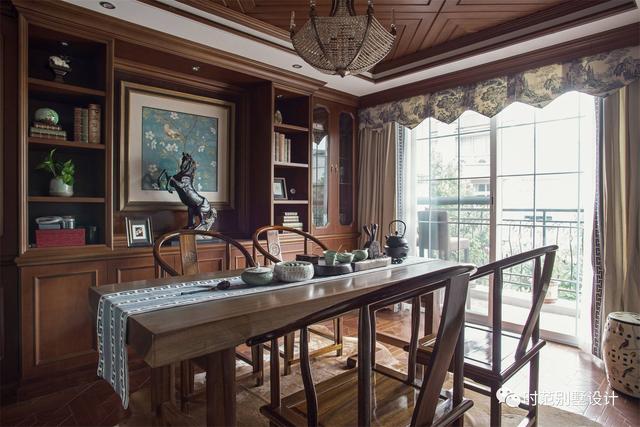 二層別墅設(shè)計(jì)圖，戶型方方正正，帶堂屋、客廳和書房，特別適合自建。