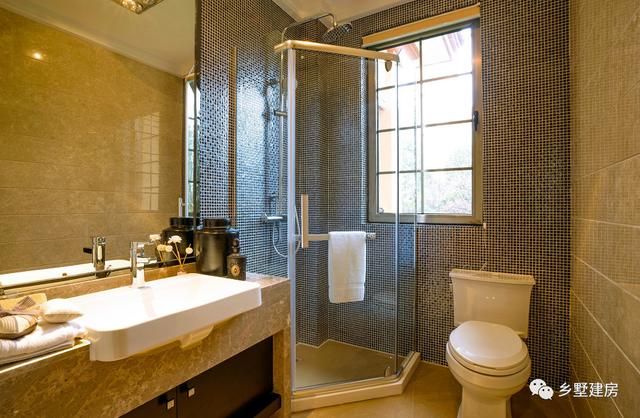 三層別墅設(shè)計(jì)圖  配電梯，內(nèi)部空間更寬敞，環(huán)境更清新 讓我們看看農(nóng)村自建房究竟有多美呢？