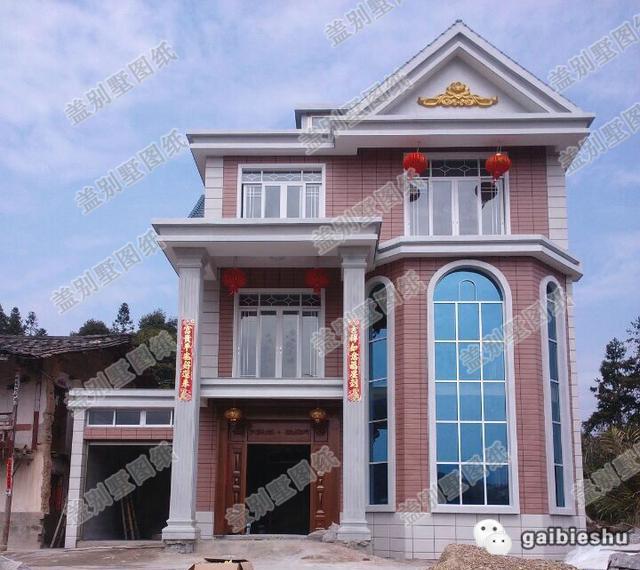 13×15米三層框架結(jié)構(gòu)別墅設(shè)計(jì)施工效果圖，帶挑空客廳，十分華麗氣派