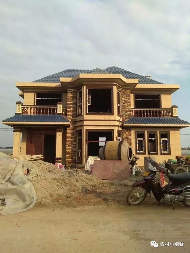 12.3x9米二層小別墅設(shè)計(jì)圖，附多張建好的實(shí)拍圖，爆款