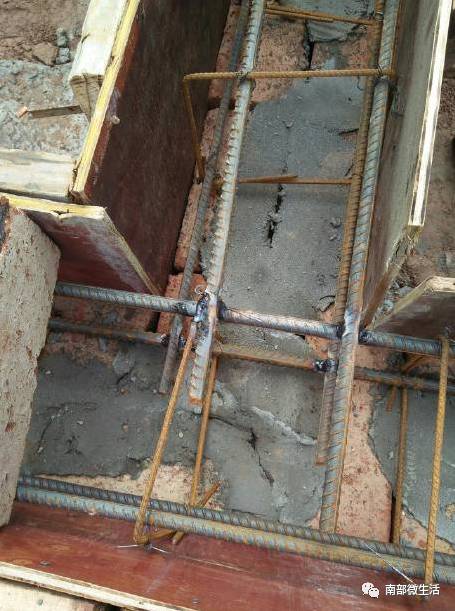 農(nóng)村小伙自建一層小別墅過程全直播，自建房的可以看看哦