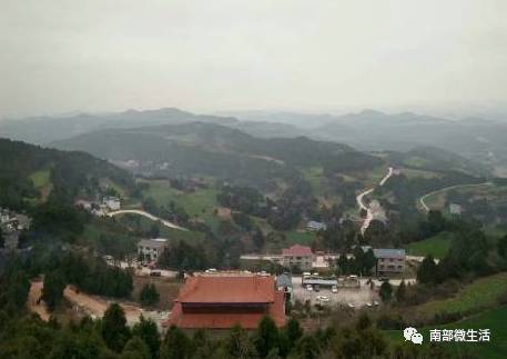 農(nóng)村小伙自建一層小別墅過程全直播，自建房的可以看看哦