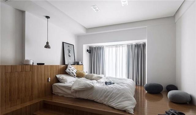 三居室裝修的簡約風(fēng)格，設(shè)計(jì)非常大氣，大包11萬。