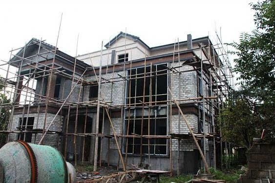 三層農(nóng)村自建房，戶型方方正正，布局合理，高端大氣，有面子，造價(jià)30萬。