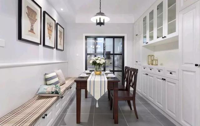 現(xiàn)代美式風(fēng)格100平裝修，最亮眼的是吧臺，可以做沙發(fā)墻。