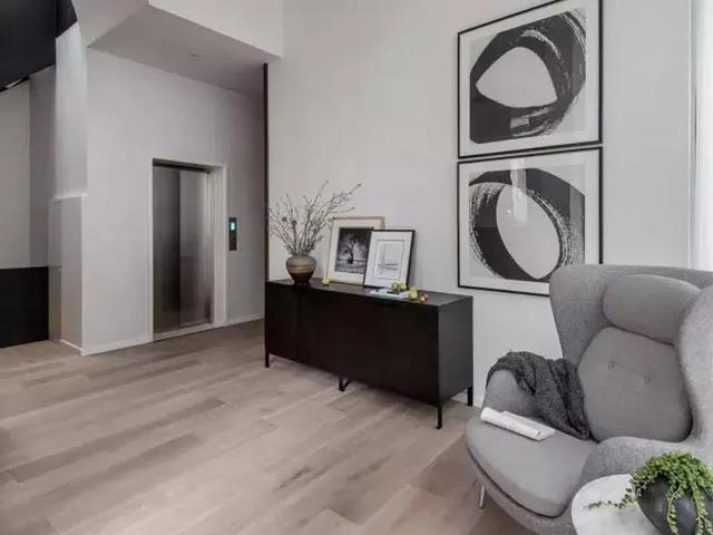 別墅裝修設(shè)計(jì)｜500㎡現(xiàn)代別墅，時(shí)尚又大氣，質(zhì)感滿滿