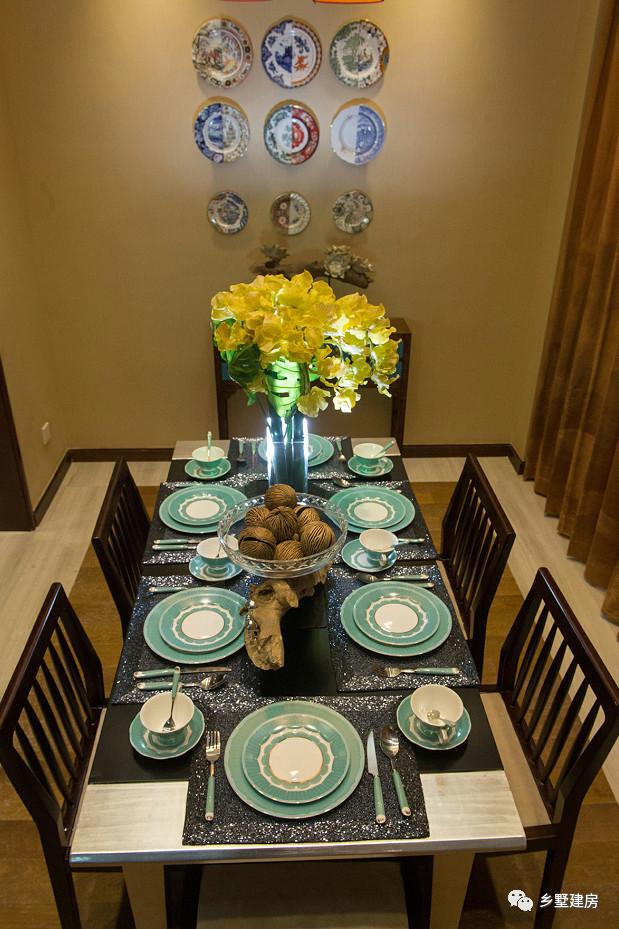 三層自建別墅設(shè)計圖，有院子+雙廚房+大露臺，附裝修圖