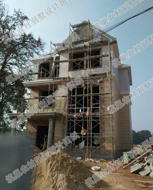 房屋建成實(shí)拍展示：30萬(wàn)2廳5臥三層農(nóng)村別墅設(shè)計(jì)施工圖，外觀造型豪華大氣