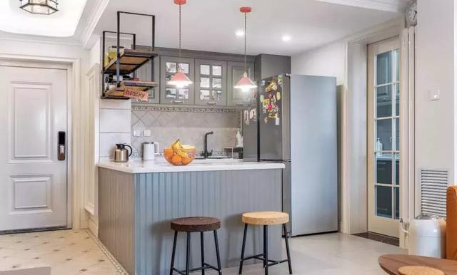 130㎡美式風(fēng)格裝修，采光，通風(fēng)，視野都還不錯(cuò)，完美。