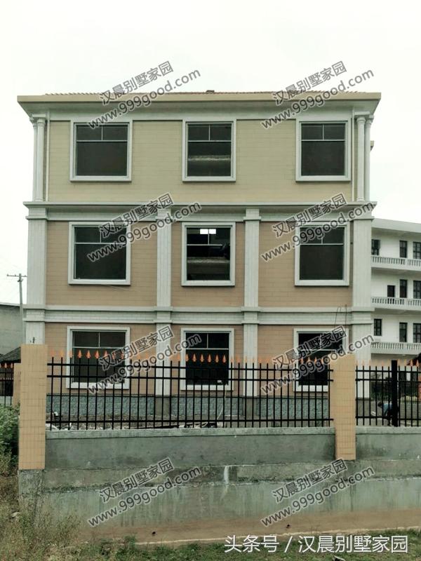 10.8X12米三層別墅設(shè)計圖，精致典雅，經(jīng)濟實用，造價30萬。