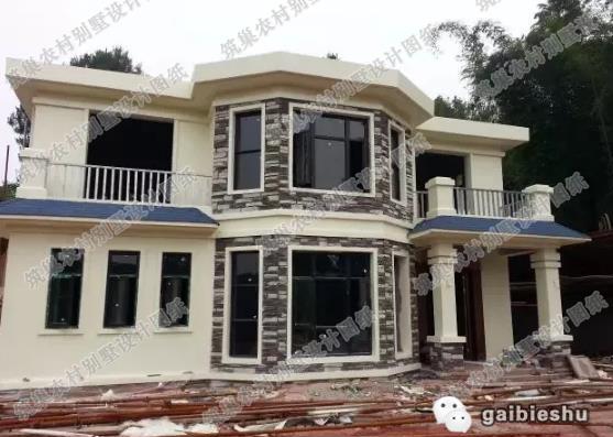 2024受歡迎的30萬以內二層歐式自建房，客廳挑空款+平層款，造價25萬！