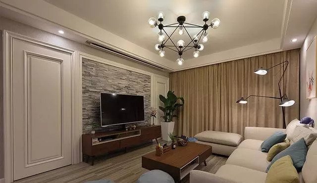 125平三室兩廳簡約風(fēng)格裝修，電視墻居然還能收納?