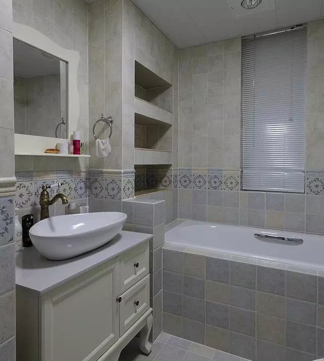 125平三室兩廳簡約風(fēng)格裝修，電視墻居然還能收納?