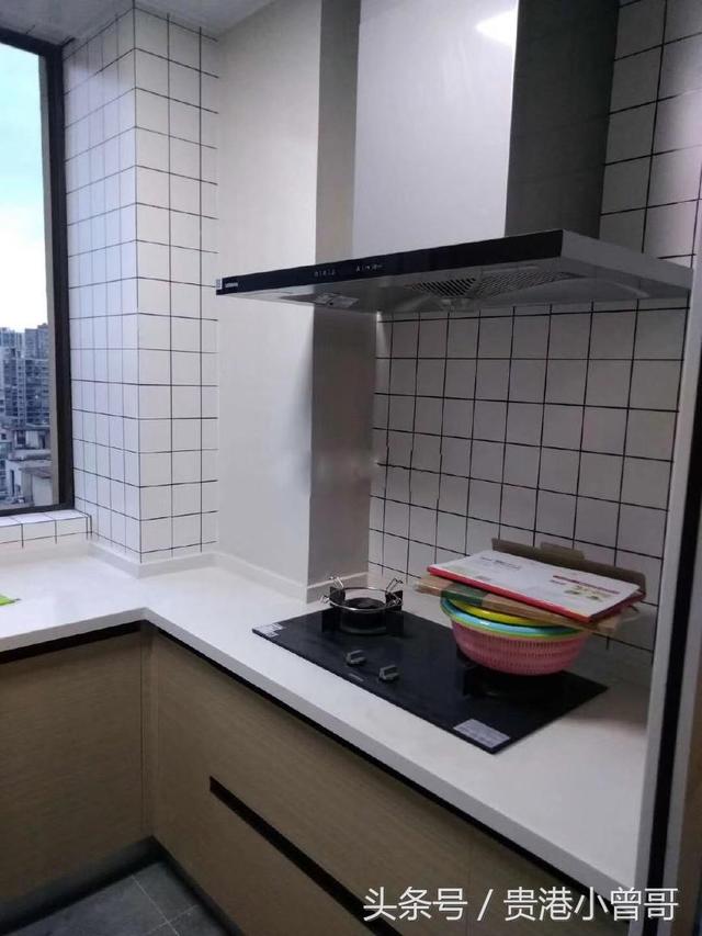 新房92㎡三房?jī)蓮d北歐風(fēng)裝修，電視墻太實(shí)用。