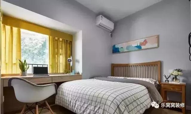 90平米三房?jī)蓮d自然簡(jiǎn)約裝修，時(shí)尚自然又清，效果很不錯(cuò)哦。