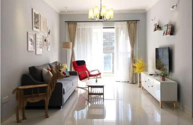 表哥一個人設計90平方米婚房裝修，打造簡約新居，效果真不錯。