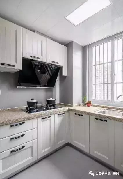 93平兩居室簡(jiǎn)約風(fēng)裝修，全包只要10萬。