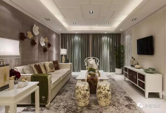 這款二層別墅設(shè)計戶型除了外觀簡單大氣，室內(nèi)的裝修也很溫馨精致