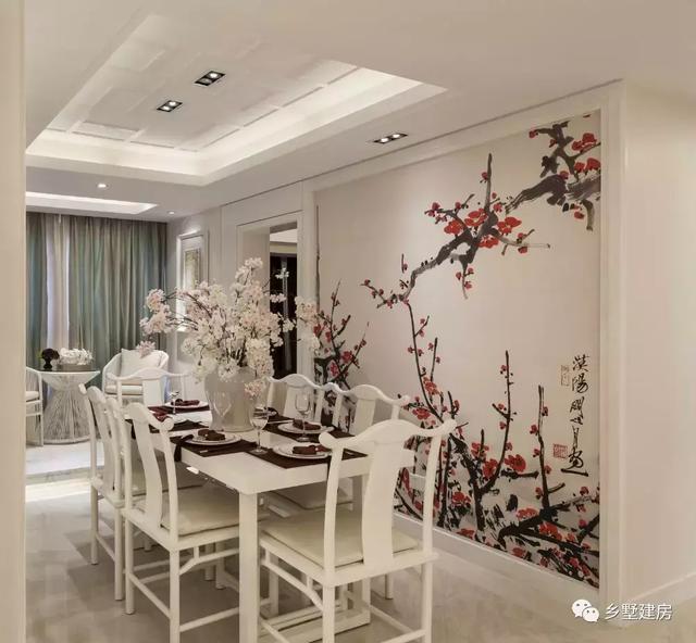 這款二層別墅設(shè)計戶型除了外觀簡單大氣，室內(nèi)的裝修也很溫馨精致