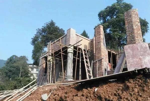 如此美觀的二層別墅設(shè)計圖，不建一棟是在太可惜了