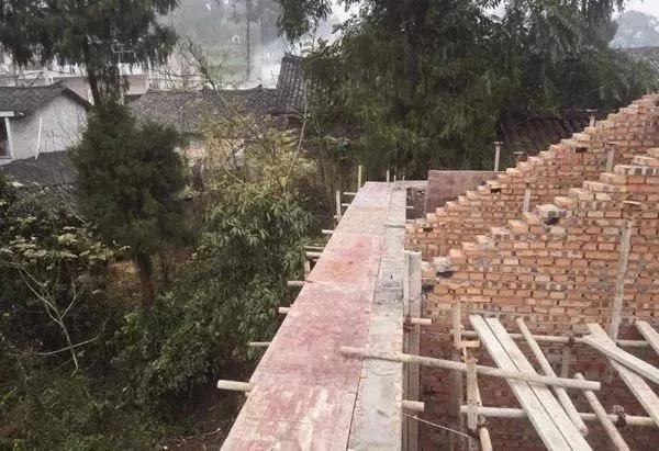 如此美觀的二層別墅設(shè)計圖，不建一棟是在太可惜了